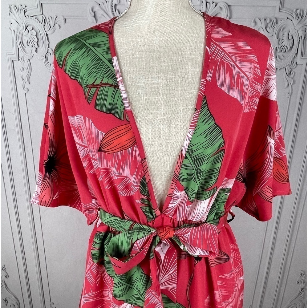 Tropical Print Dolman Sleeve Plunging Neck Belted Dress - Picture 8 of 9